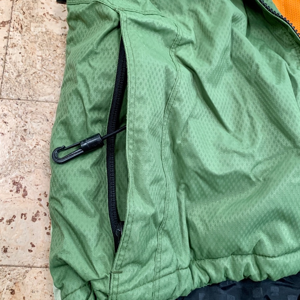 Powder Room Snowboard Jacket - Picture 6 of 13